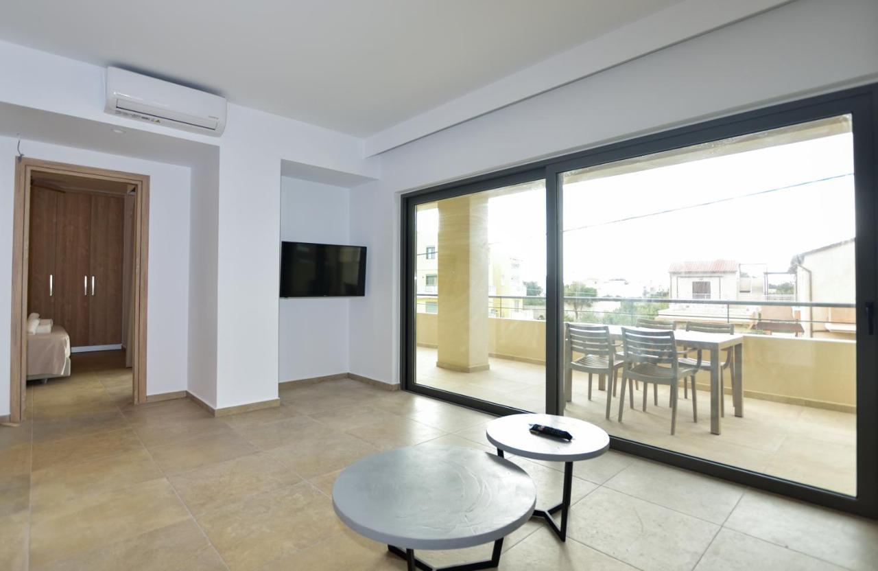 Rosemary Apartments Палиохора Екстериор снимка