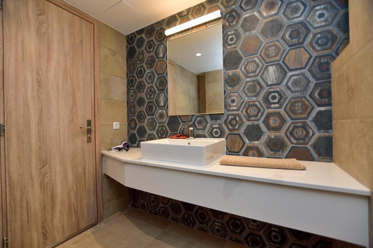 Rosemary Apartments Палиохора Екстериор снимка