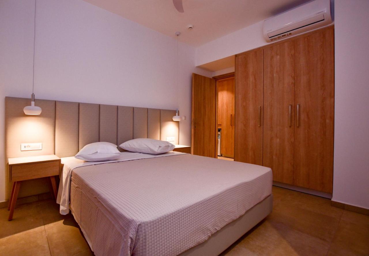 Rosemary Apartments Палиохора Екстериор снимка