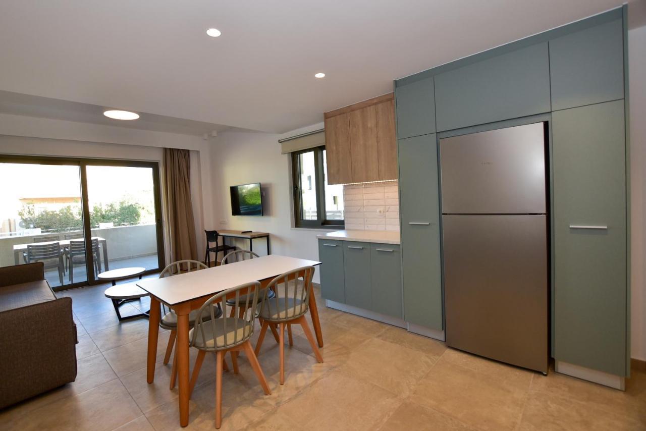 Rosemary Apartments Палиохора Екстериор снимка