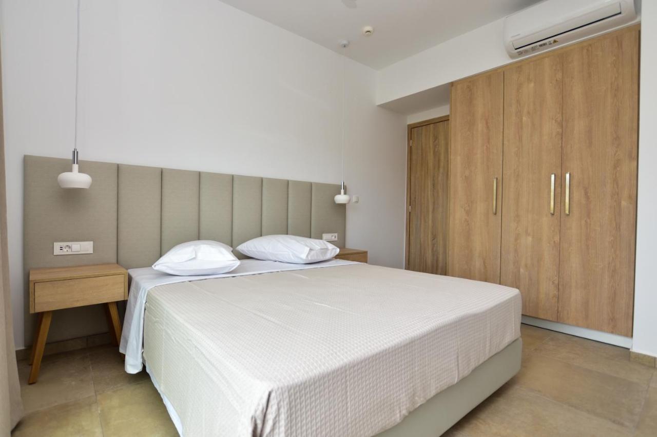 Rosemary Apartments Палиохора Екстериор снимка